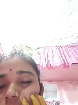 Deepjakolirr online show from May 4, 11:01 pm