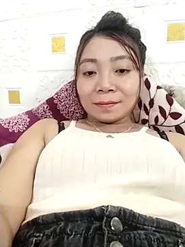 cute-shine online show from May 7, 9:36 am