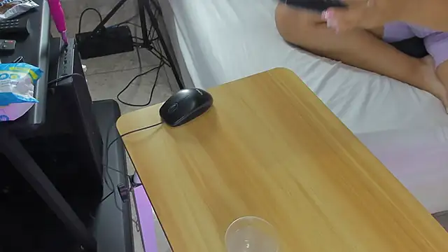 Snapshot of Zaphiro__Sky chatting on March 14, 8:53 am Zaphiro Sky online show from March 14, 8:53 am