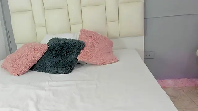 Snapshot of Zaphiro__Sky chatting on March 16, 8:51 am Zaphiro Sky online show from March 16, 8:51 am