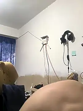 Snapshot of the_shidokun chatting on March 18, 10:46 pm the shidokun online show from March 18, 10:46 pm