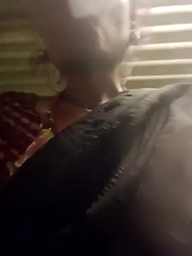 Desi Couple P online show from May 2, 4:01 pm
