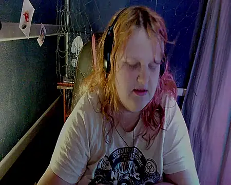 Snapshot of Freya_Ethel chatting on February 13, 9:05 am Freya Ethel online show from February 13, 9:05 am