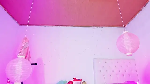 Snapshot of karol_kane chatting on March 29, 4:07 pm karol kane online show from March 29, 4:07 pm