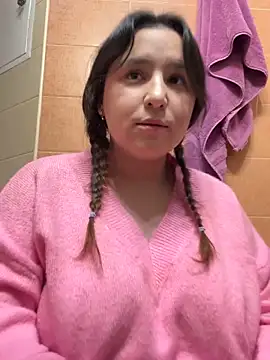 Ms Luisa online show from February 11, 10:59 pm