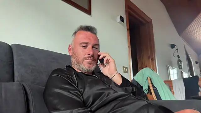 marcovik1 online show from May 19, 5:41 pm
