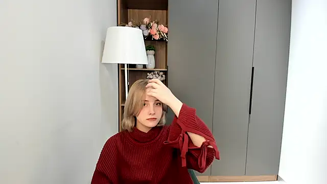 KirstinMcgeady online show from February 16, 7:59 am