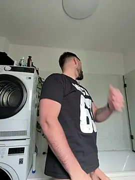 xxxsharkexxx online show from April 3, 11:52 am