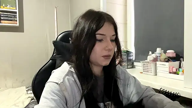 LilyBaby3 online show from February 18, 2:13 pm