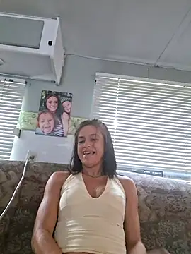 Lovemekd online show from August 2, 9:24 pm
