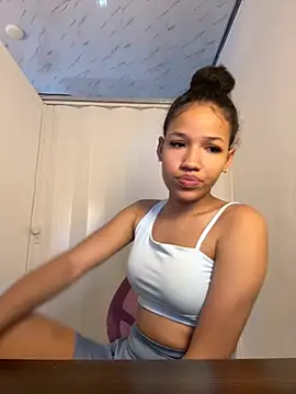 xime1718 online show from February 12, 12:38 am