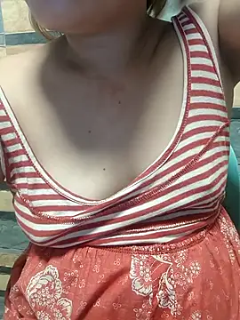 squirtshantal online show from May 10, 3:23 am