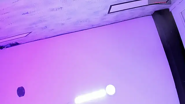 Snapshot of MarcoAndAllice chatting on March 6, 4:31 am MarcoAndAllice online show from March 6, 4:31 am