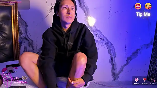 Snapshot of MarcoAndAllice chatting on March 7, 2:52 am MarcoAndAllice online show from March 7, 2:52 am