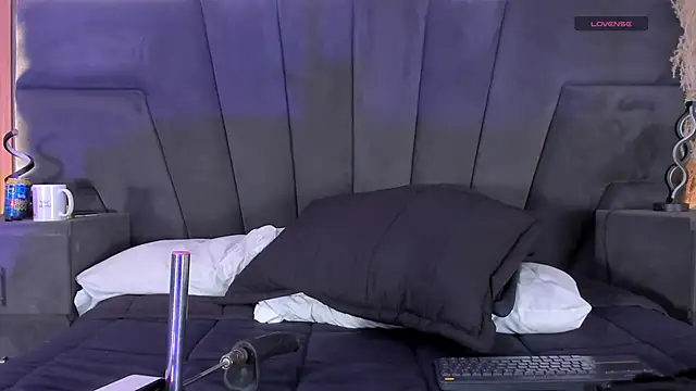 Snapshot of MarcoAndAllice chatting on March 26, 9:15 am MarcoAndAllice online show from March 26, 9:15 am