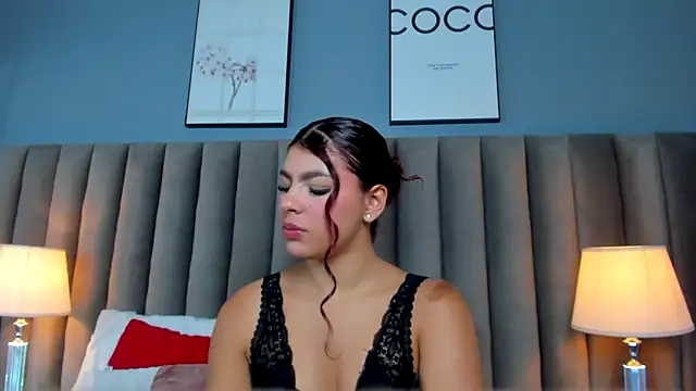 LolaSteven online show from March 26, 8:25 pm