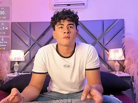 Snapshot of Bastixvontade chatting on March 19, 11:09 pm Bastixvontade online show from March 19, 11:09 pm