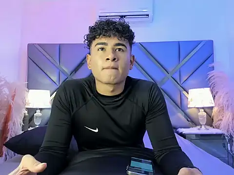 Snapshot of Bastixvontade chatting on March 28, 6:51 pm Bastixvontade online show from March 28, 6:51 pm