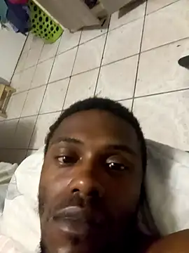 Snapshot of hungrydick35 chatting on February 20, 7:03 pm hungrydick35 online show from February 20, 7:03 pm