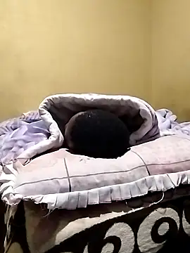 Breezyvikky online show from May 19, 1:56 am