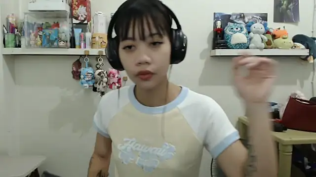 GloryKulikowski online show from March 3, 1:34 am