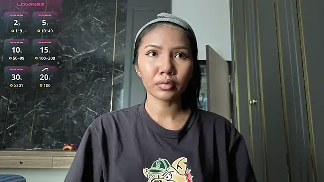 Alittleasaingirl online show from March 6, 2:19 am