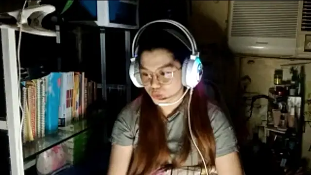 TennieReichow online show from March 17, 10:07 am