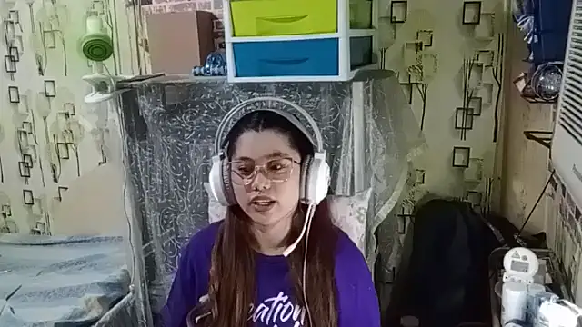 TennieReichow online show from April 5, 11:07 am