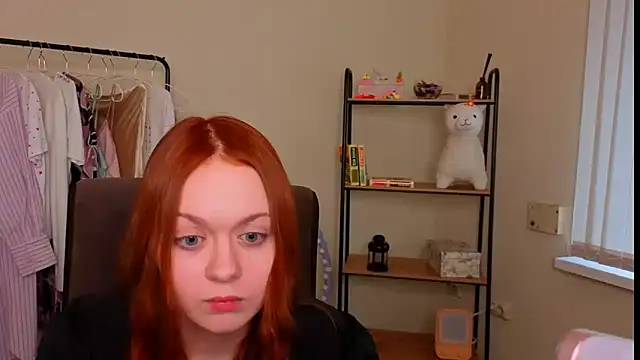 Snapshot of MaryyKeller chatting on February 13, 1:18 pm MaryyKeller online show from February 13, 1:18 pm