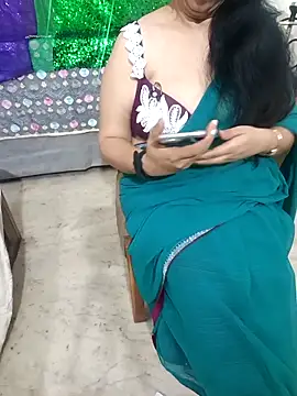 Snapshot of Hot_Sonniyaa chatting on February 14, 8:22 am Hot Sonniyaa online show from February 14, 8:22 am