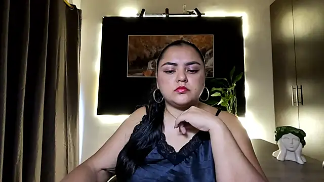 AzaraOnyx online show from July 23, 2:04 pm