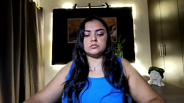 AzaraOnyx online show from July 24, 1:53 pm
