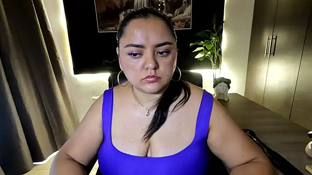 AzaraOnyx online show from July 27, 3:08 pm