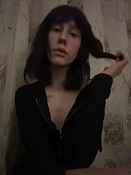 Julie Love online show from February 17, 4:02 pm