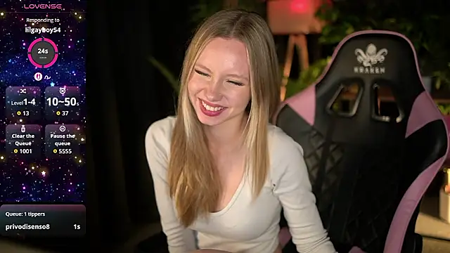 SweetDaisy me online show from March 2, 3:41 pm