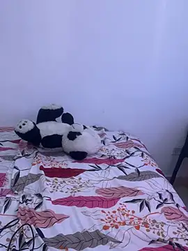 Snapshot of Sofia_velvee chatting on February 18, 8:38 pm Sofia velvee online show from February 18, 8:38 pm