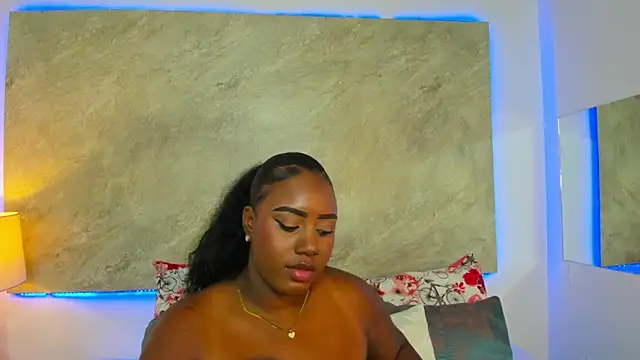 laia fisher  online show from March 18, 9:51 pm