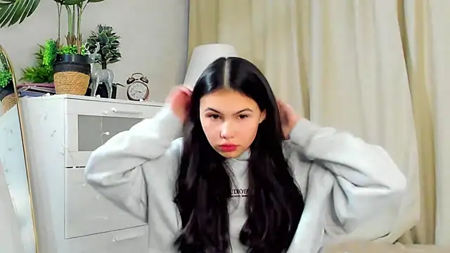 JeriMidthun online show from February 15, 1:41 pm