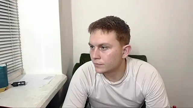 Snapshot of MrHeat_ chatting on February 13, 9:44 pm MrHeat online show from February 13, 9:44 pm