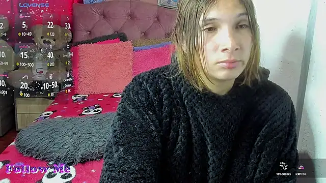 Tiffanny bunny97 online show from March 18, 9:51 pm