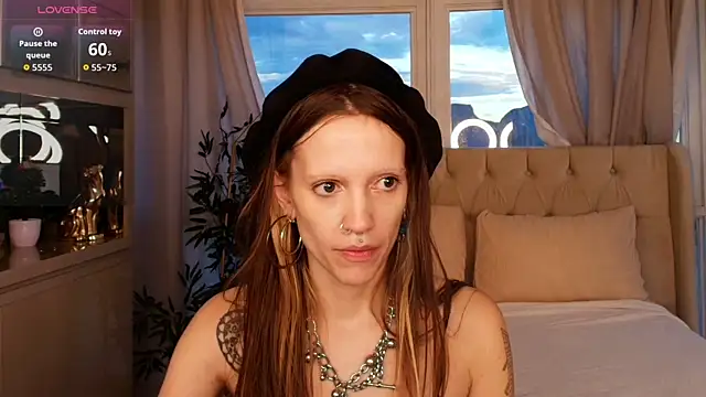 Peggy Ross online show from April 3, 8:29 pm