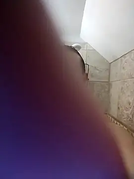 Snapshot of shavedfatcock chatting on February 14, 3:25 am shavedfatcock online show from February 14, 3:25 am