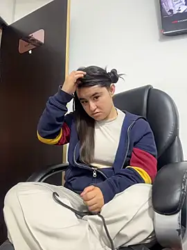 Snapshot of Anya_Volker chatting on March 30, 12:06 pm Anya Volker online show from March 30, 12:06 pm