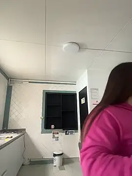 Snapshot of Anya_Volker chatting on March 31, 12:16 pm Anya Volker online show from March 31, 12:16 pm