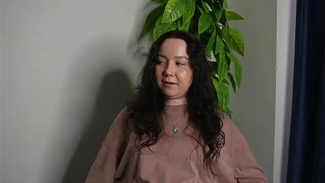 Snapshot of KaciBoxton chatting on February 18, 7:37 am KaciBoxton online show from February 18, 7:37 am