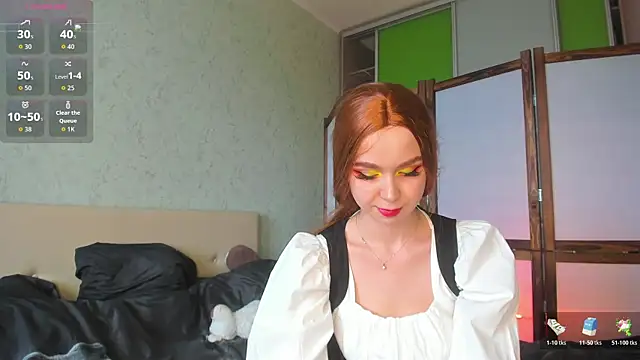GlitchyDolly online show from May 5, 4:20 am