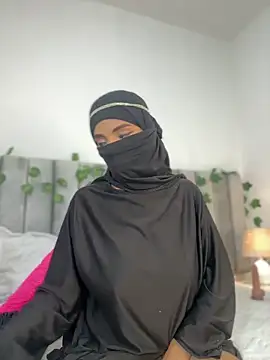 aminaa  online show from March 27, 7:24 pm