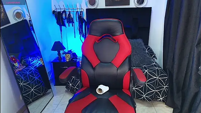 Liu wen  online show from March 22, 1:25 pm