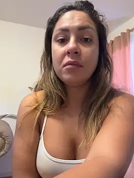 leona-david online show from April 3, 2:48 pm