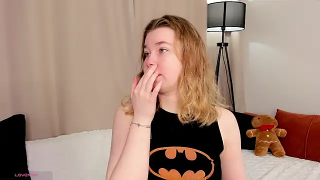 Snapshot of MaraaSwan chatting on March 23, 4:49 am MaraaSwan online show from March 23, 4:49 am